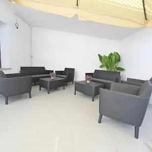 Eliseo's Mini-hôtel