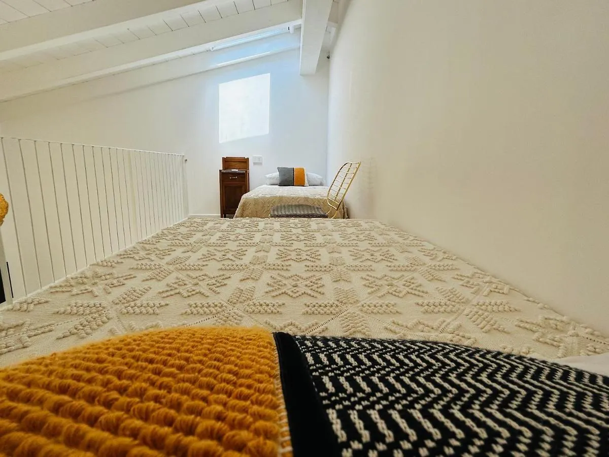Hotel Palazzo Ma.Ri.Lu. Càbras Italien