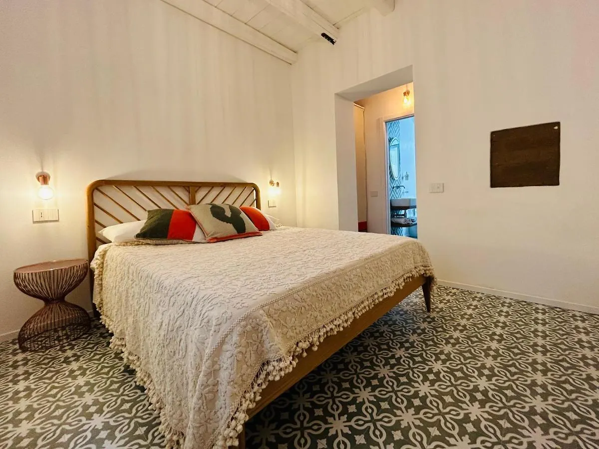 Hotel Palazzo Ma.Ri.Lu. Càbras